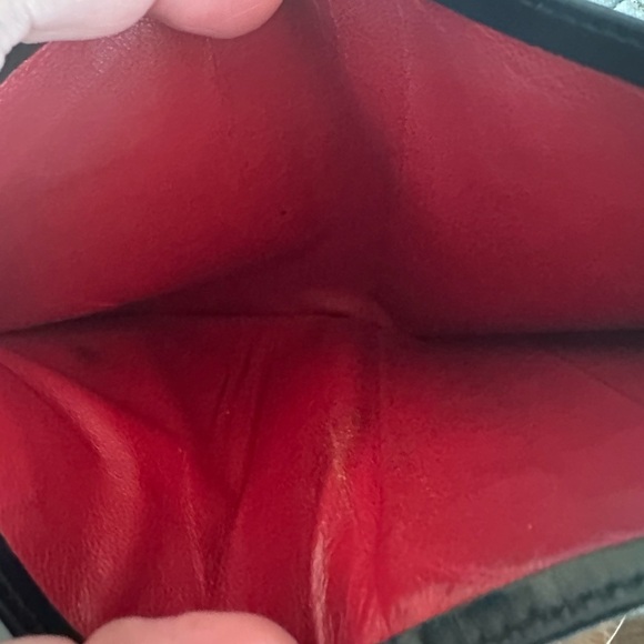 Gucci Horseshoe Black Leather Kiss Lock Wallet - Picture 6 of 12